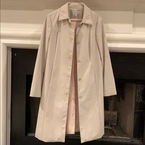 Ladies beige trench Raincoat